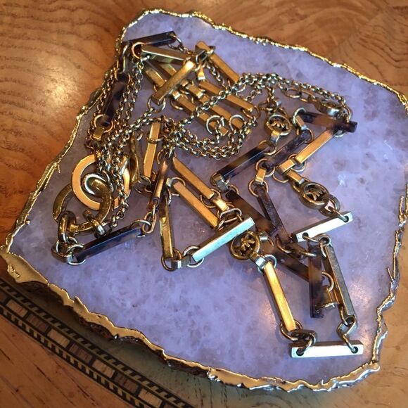 KORS’ 3 Strand TortoiseShell & Gold Necklace - Picture 4 of 9